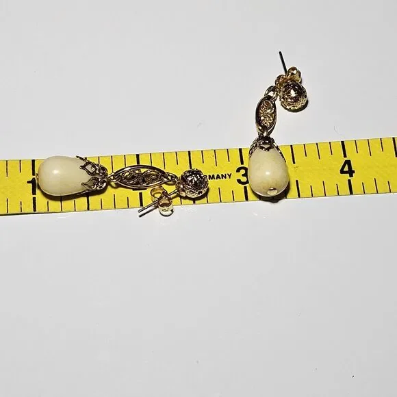 Vintage Avon Gold Tone And Ivory Filigree Preirced Drop Earrings - Picture 8 of 12
